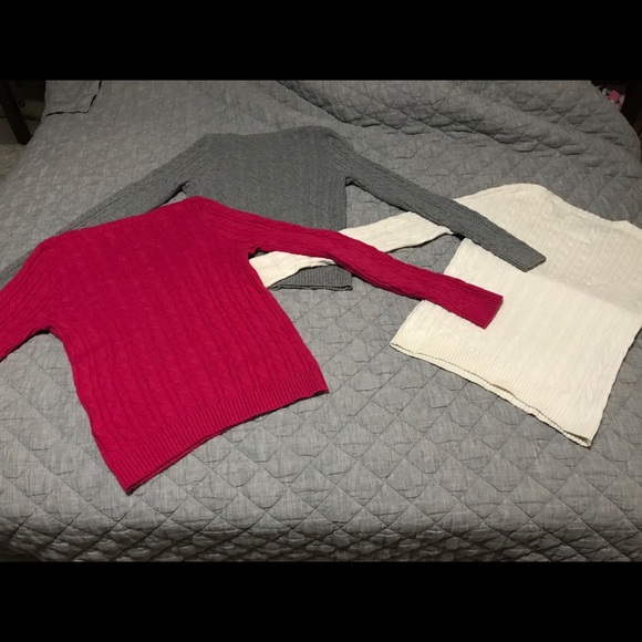 SOLD 4 Abercrombie & Fitch sweaters. - Picture 5 of 7